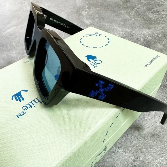 |SOLD| Off-White Virgil Sunglasses Black Frame Blue Lens Blue Logo - Picture 1 of 11